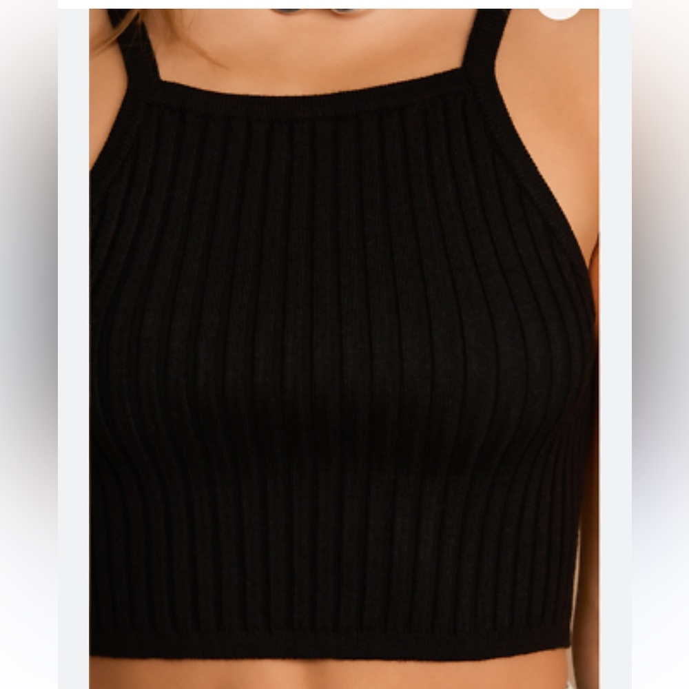 LULUS Black Crop Top